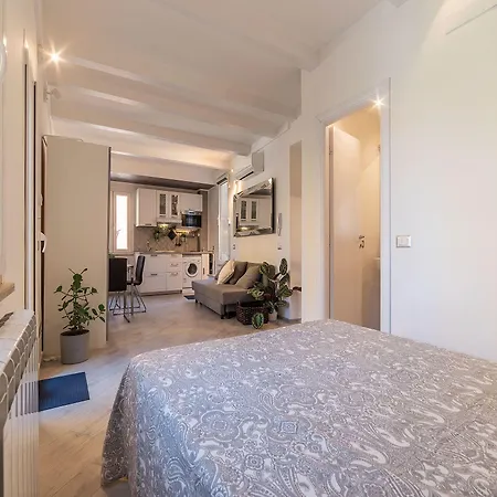 Santa Prassede Rooftop Terrace * Rom